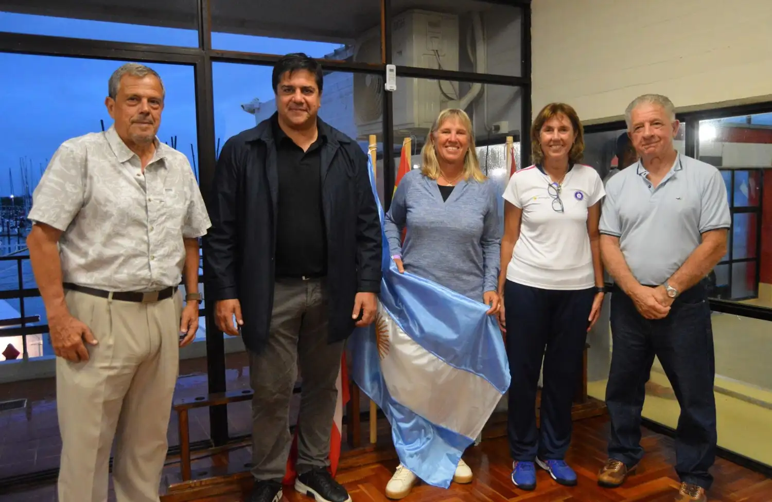 La ceremonia de apertura del Sudamericano de Tenis de Veteranas que se realiza en nuestra ciudad.
