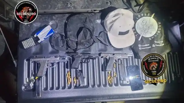 Balearon a un joven en Villa Banana y cayó un sospechoso con armas