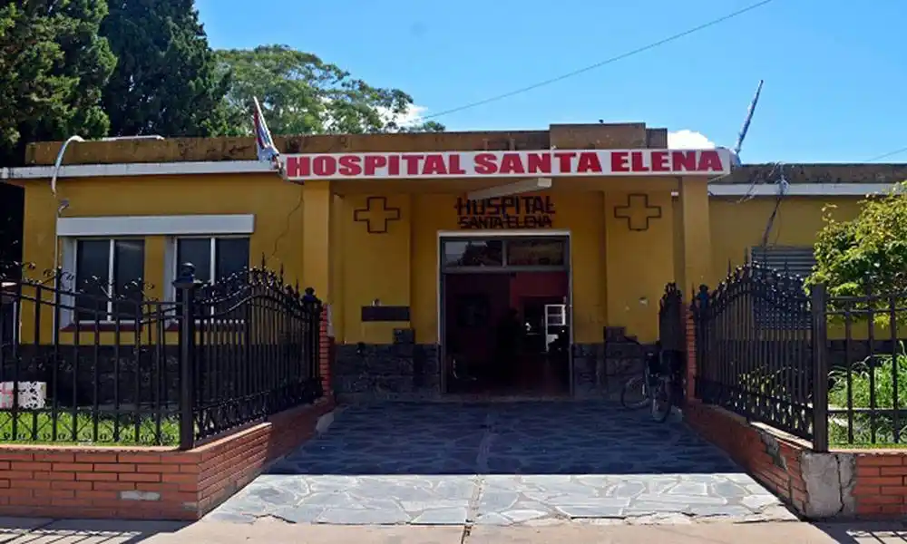Un médico golpeó a un paciente y le fracturó el tabique
