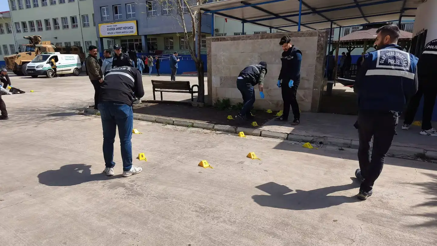 Ataque armado en una escuela de Turquía: un exalumno hirió a 16 personas y luego se suicidó - 3