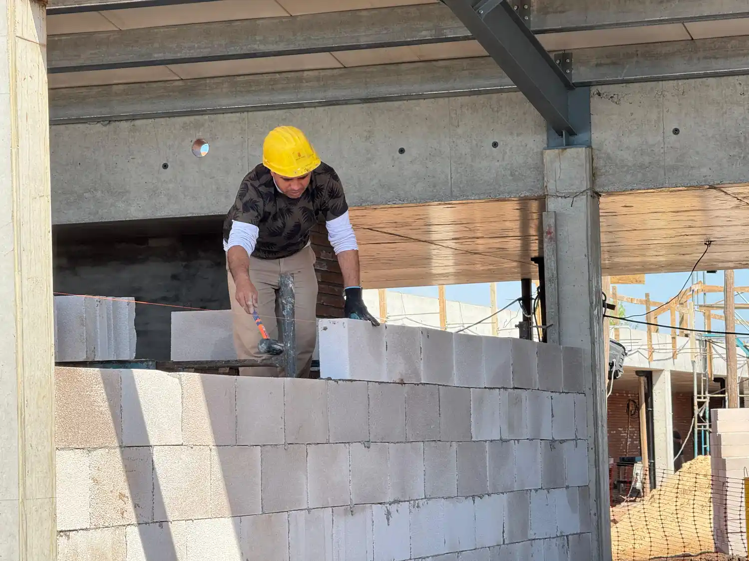 Escuela Secundaria Hughes - 5