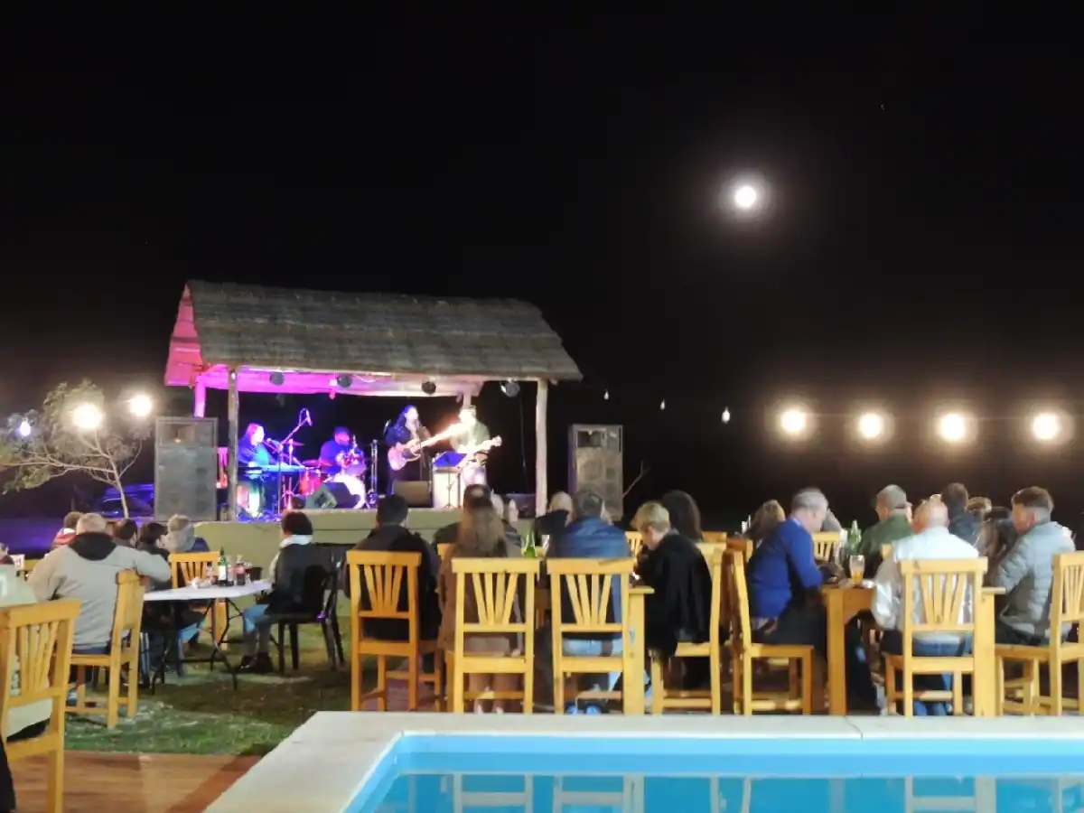  Luna Cautiva, el mejor lugar con música en vivo
