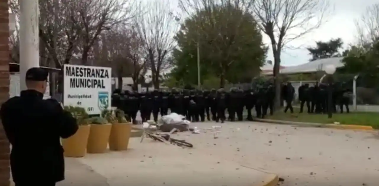Conflicto entre municipio y gremio: tensa calma en el oeste santafesino tras un día de furia