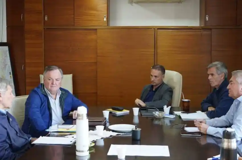 El senador provincial Felipe Michlig anunció que «la Provincia se hará cargo» de la contrucción de una rotonda en la ruta a la altura de Arrufó