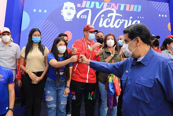 ¡PURO ENROQUE! Nicolás Maduro nombra nuevos ministros en su Gabinete