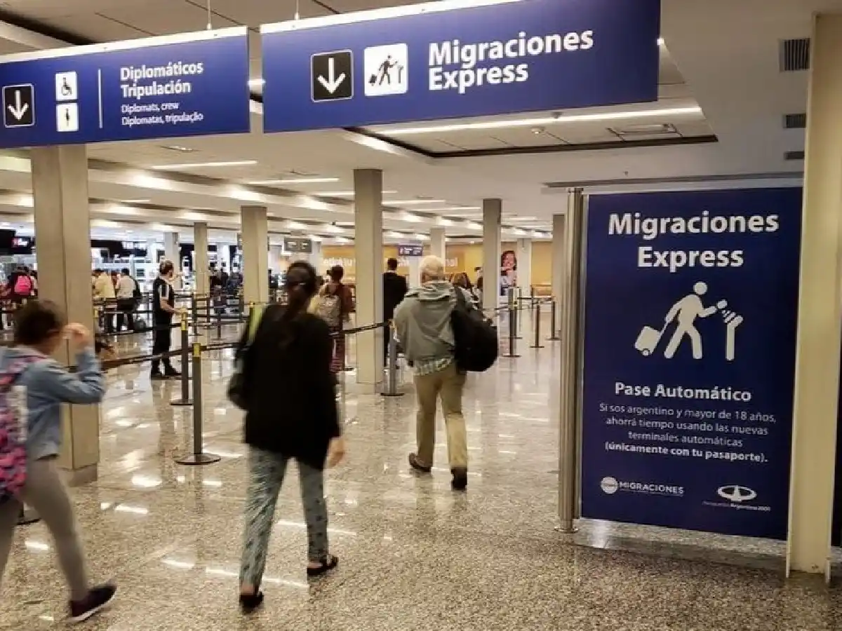 Cómo es el plan de apertura progresiva de fronteras para el ingreso de turistas al país