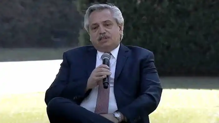 El Presidente habló de los  incendios y apuntó a  productores agropecuarios