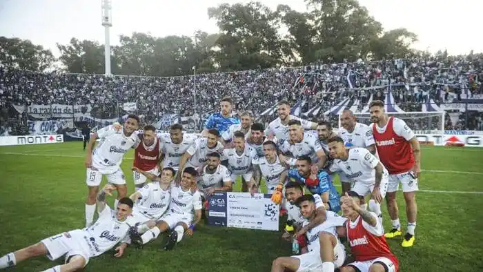 Quilmes eliminó a Deportivo Madryn por penales y será rival de Boca
