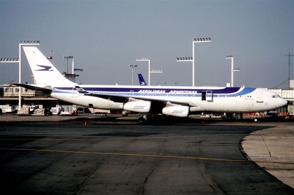 Aerolíneas Argentinas Initiates Sale of Historic Airbus A340-200