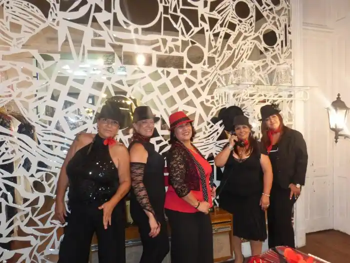 Show en vivo, sorpresas y sorteos en Bingo Golden