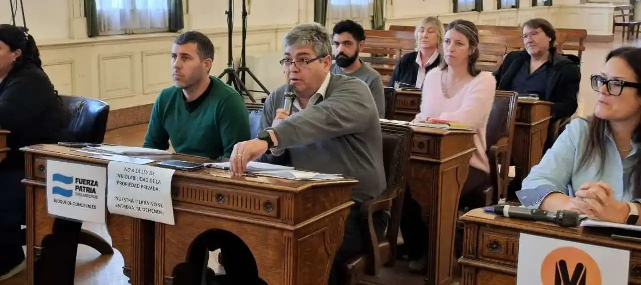 La sesión contó con la presencia de 18 concejales