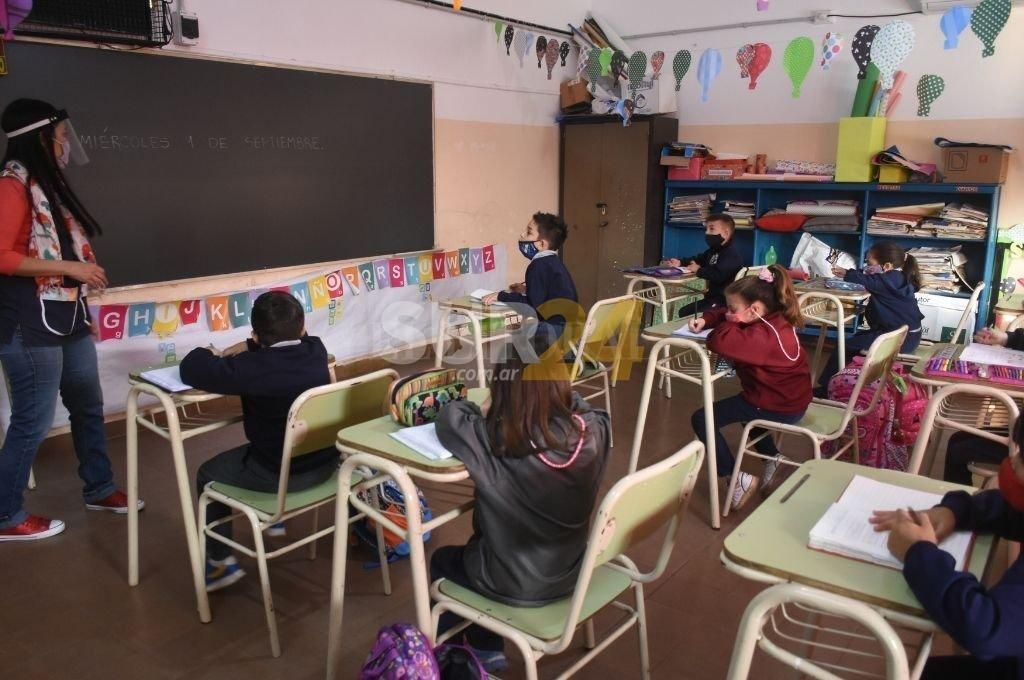 Docentes de Santa Fe evaluarán una oferta salarial “con 5 puntos” sobre la anterior