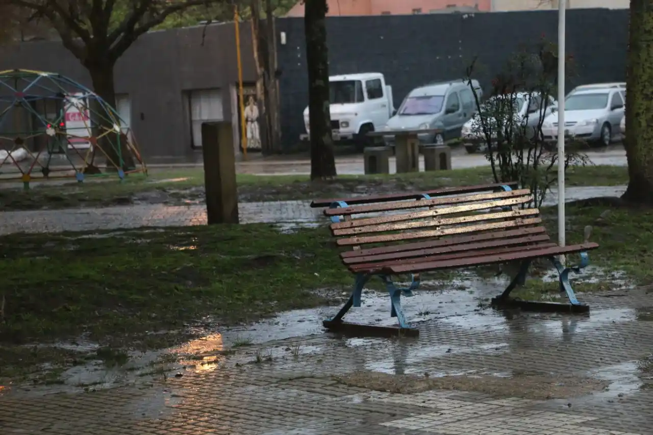 Llueve en la ciudad: Cómo estará el tiempo lo que resta de la semana y el finde