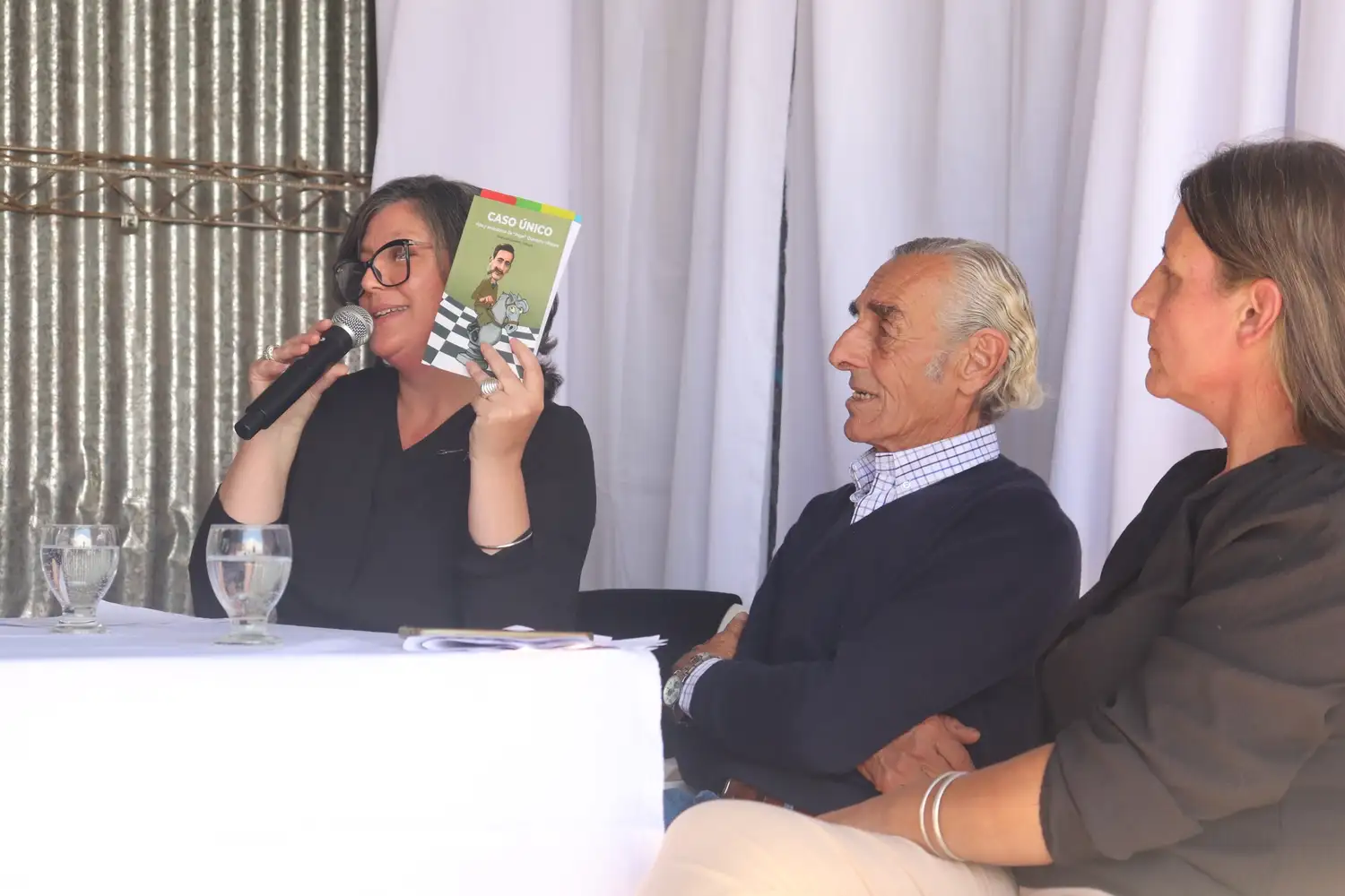 Se presentó el libro “Caso único”