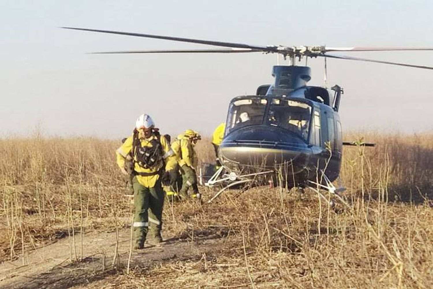 Entre Ríos trabaja para atender y controlar los incendios en las islas