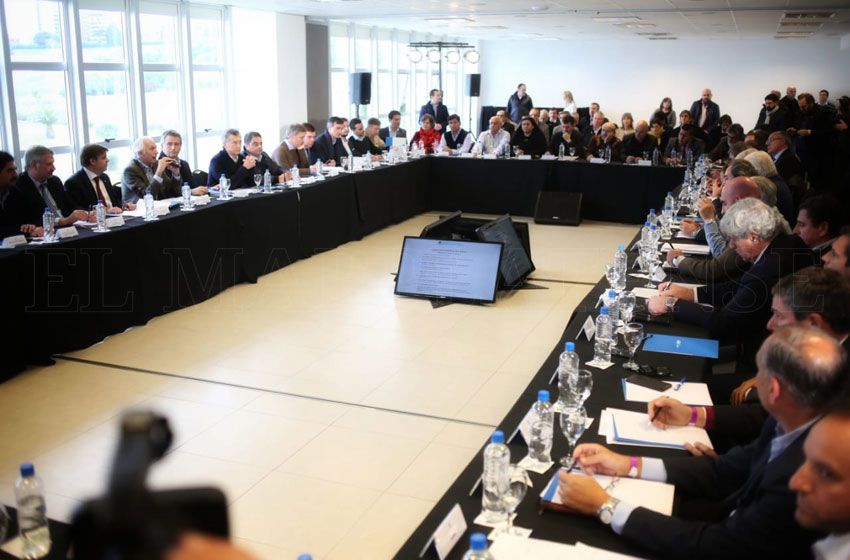 Puerto: empresarios esperarán respuestas del Gobierno en 60 o 90 días