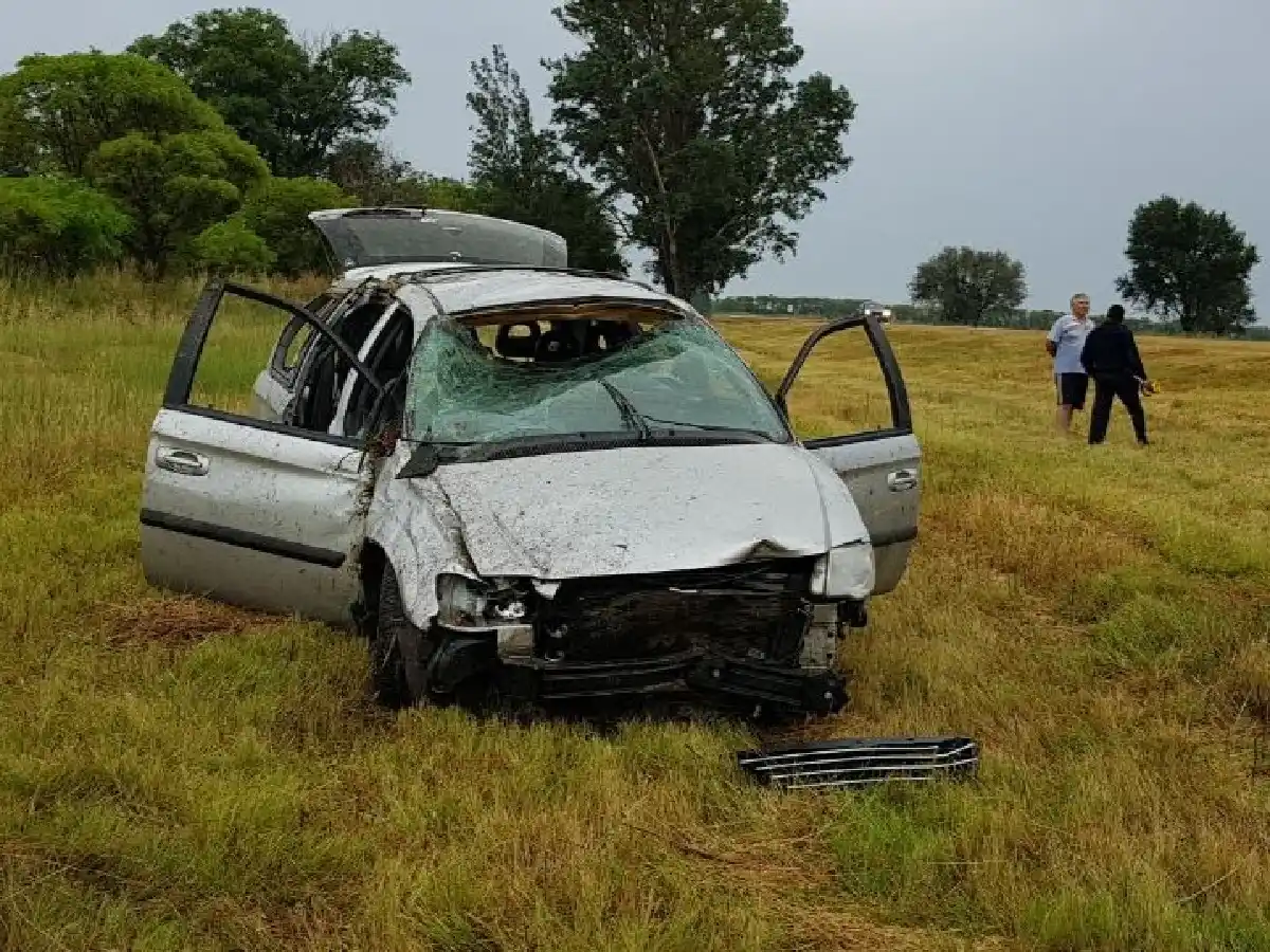 Familia de San Francisco se accidentó cerca de Suardi