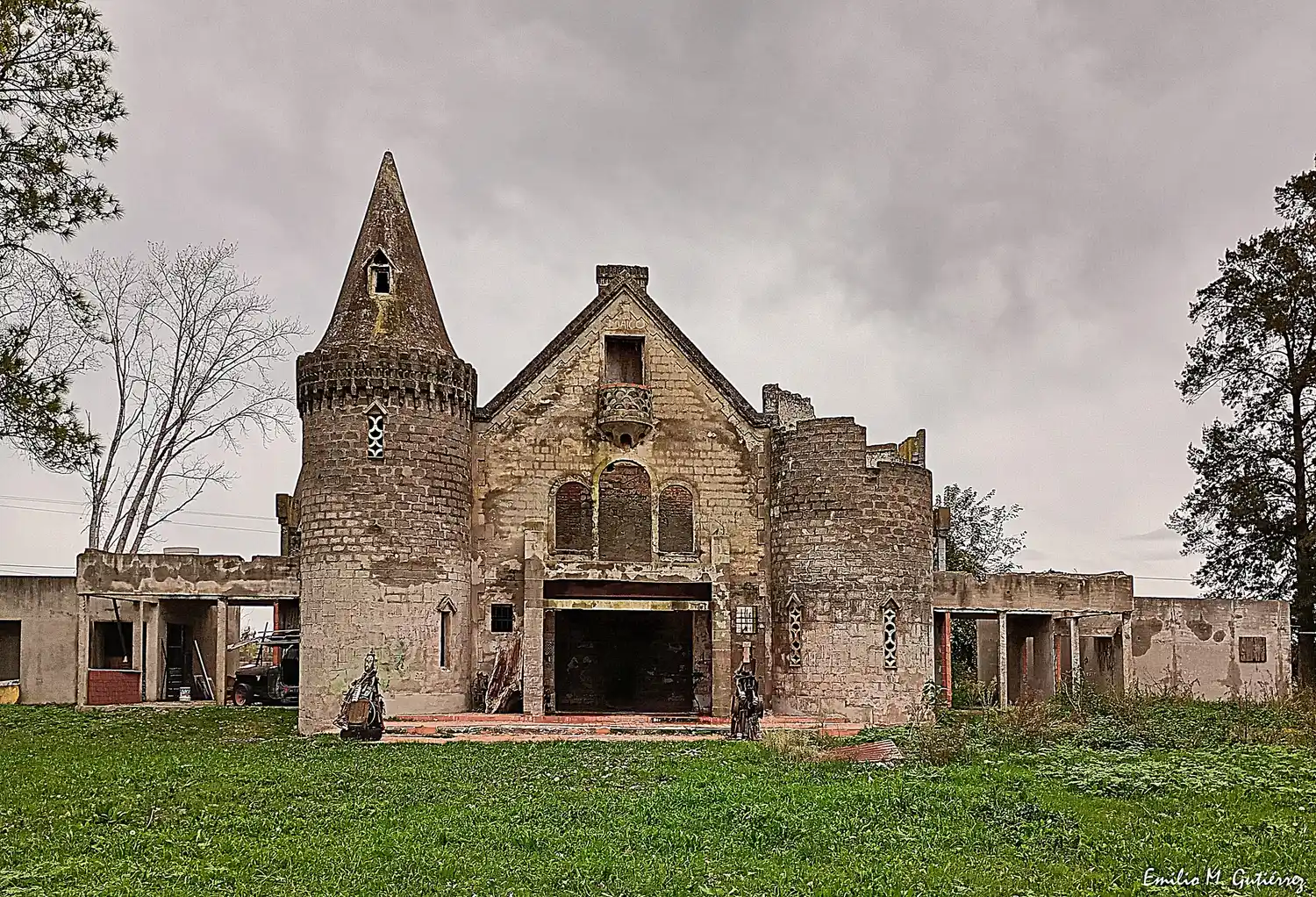 El Castillo de la Amistad, entre la nostalgia y el olvido: una nueva mirada desde el lente de Emilio Mariano Gutiérrez