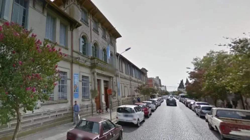 El educador fue atacado físicamente por un estudiante.