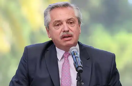 Alberto Fernández, al personal de salud: "Cuentan con mi admiración diaria"