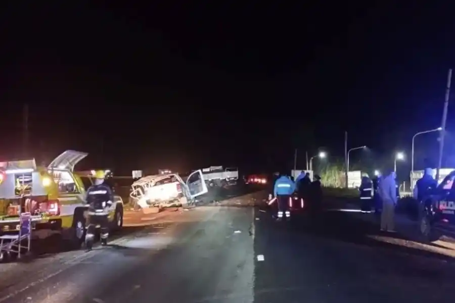 Murió una mujer de 53 años en un fatal accidente sobre ruta 8 a la altura de Venado Tuerto