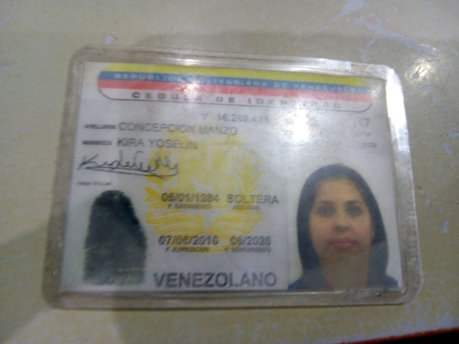 Encontraron el documento de Kira Yoselin