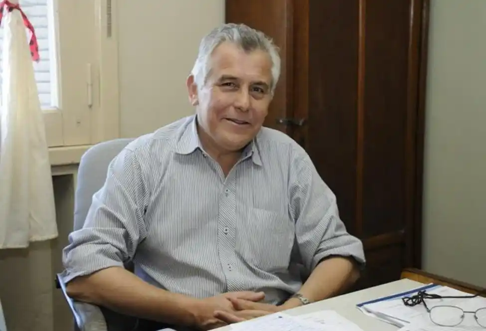 Por diferencias políticas y un  sumario injustificado, Badín se  desvinculó de su cargo