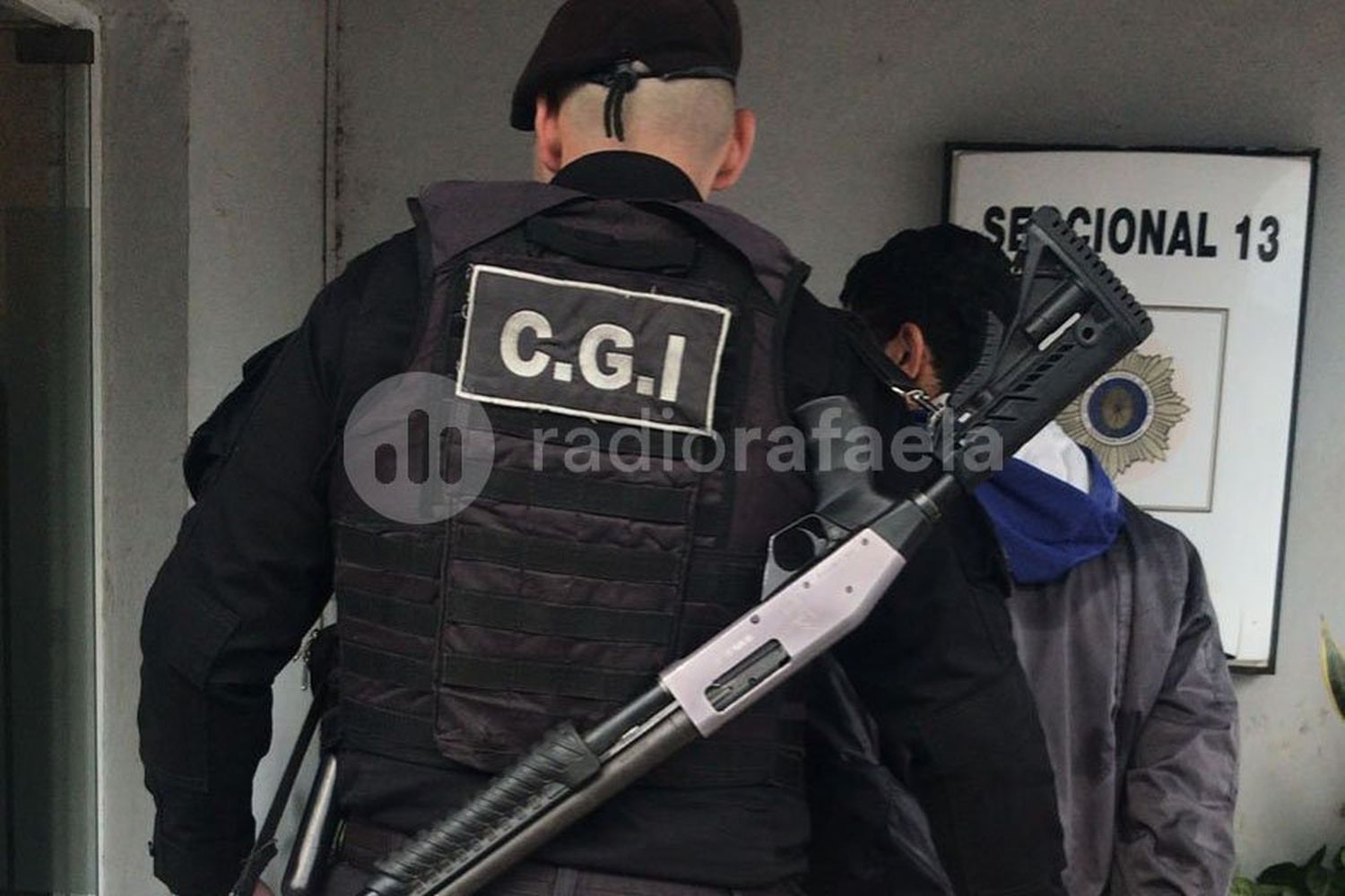 Quiso robar en un comercio: lo atraparon