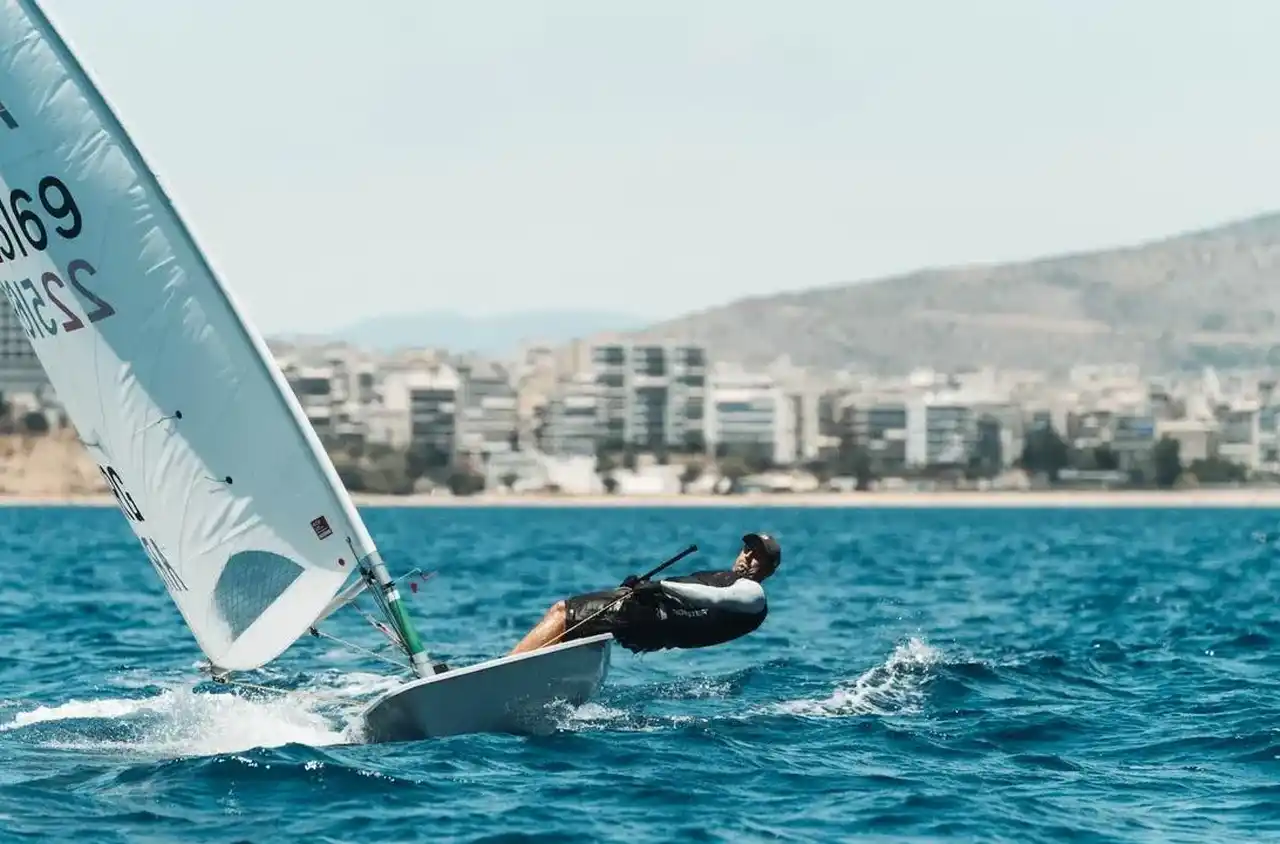 El deportista marplatense logró subirse al podio en la competencia. Foto: Prensa Club Náutico