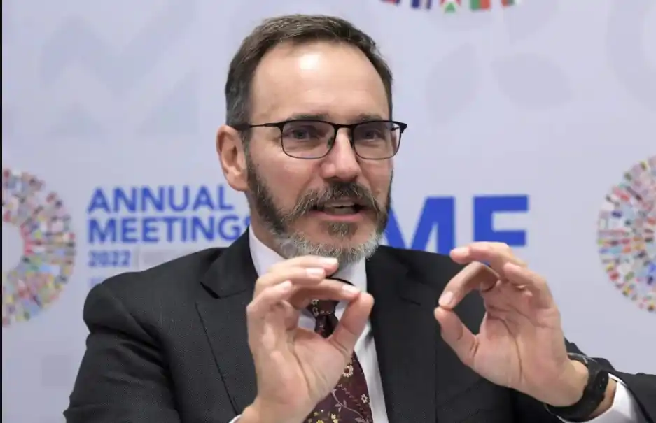 El FMI recomendó cumplir las metas fiscales y monetarias para estabilizar