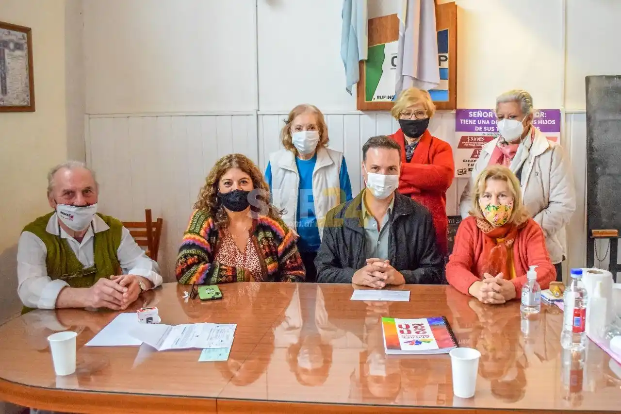 Enrico apoya el mantenimiento de los centros de la tercera edad