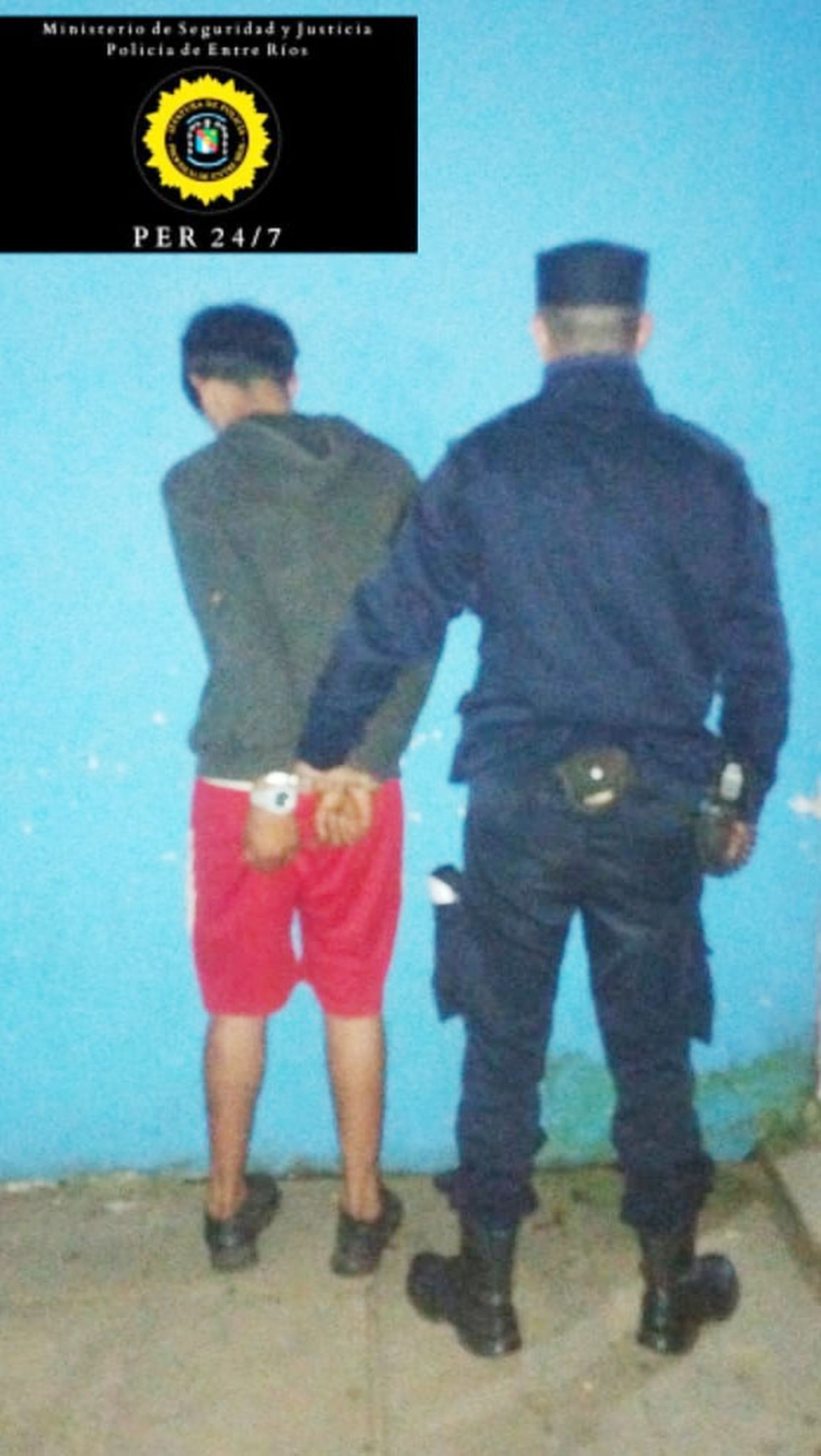 Detenido por delito de vandalismo y agresión