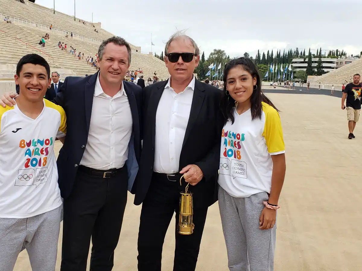 Se encendió la llama olímpica y  ya está camino a Buenos Aires