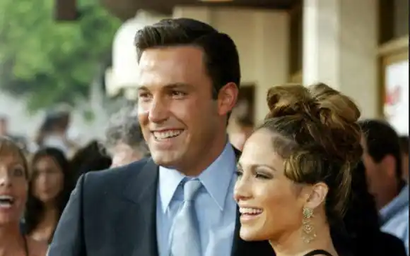 Con todo. Así defiende Affleck su amor por JLo