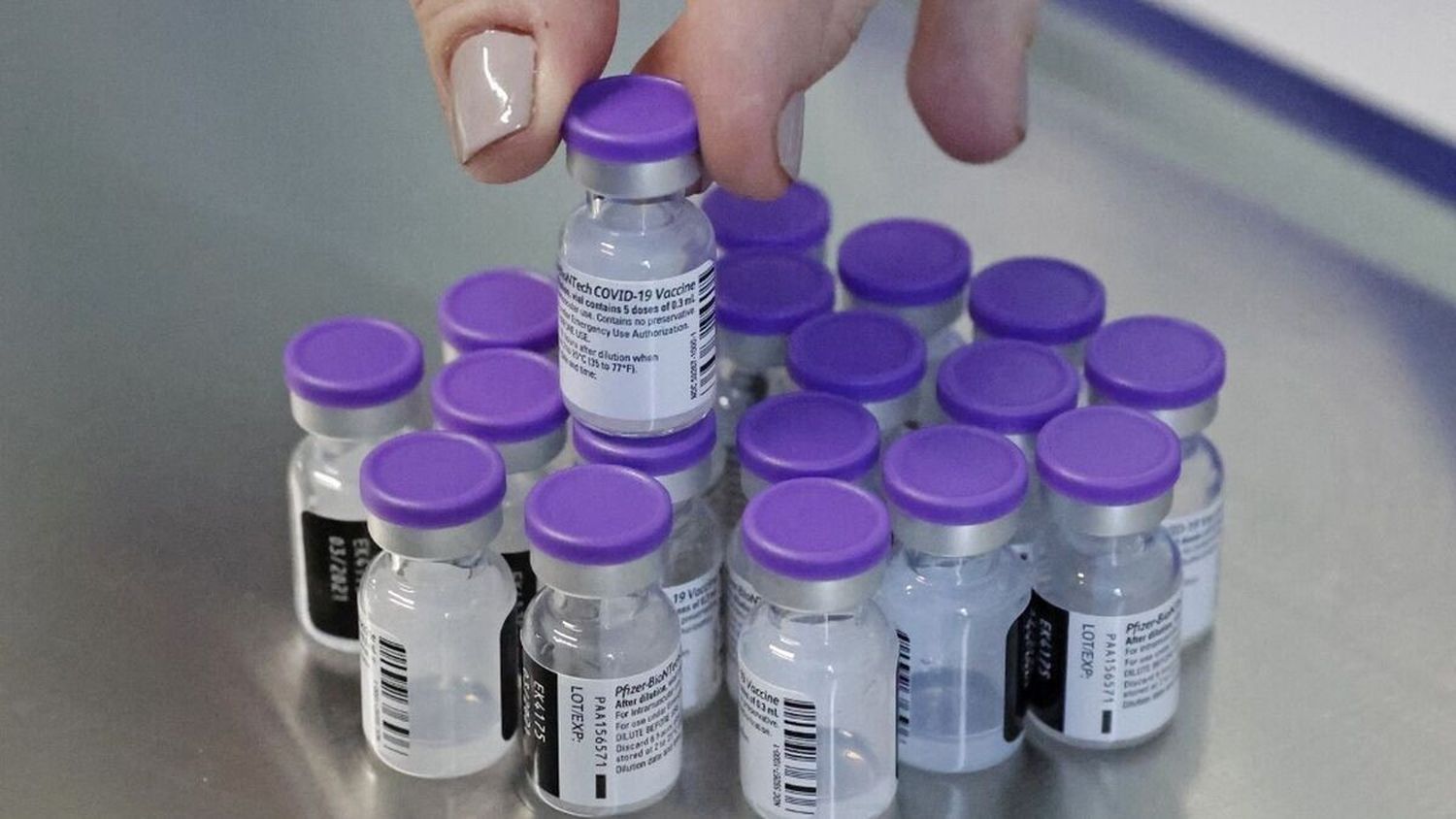 La Justicia uruguaya pide al Gobierno y a Pfizer aclarar los componentes de las vacunas anticovid
