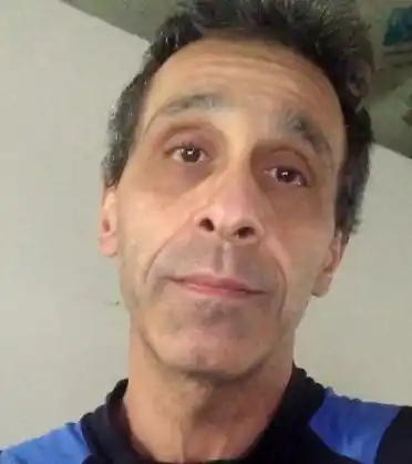 "Estoy a uno o dos meses de tener que cerrar"