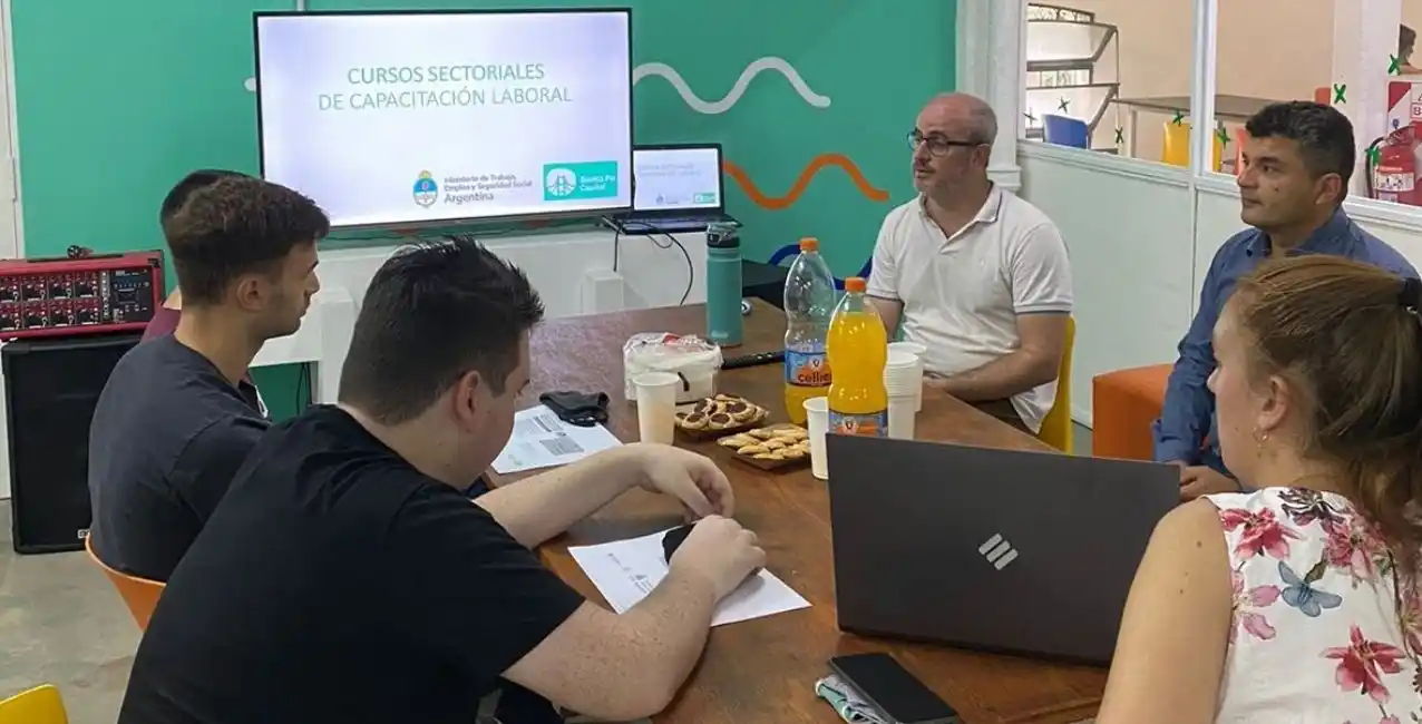 Nuevos cursos de capacitación para el trabajo en la industria TICs