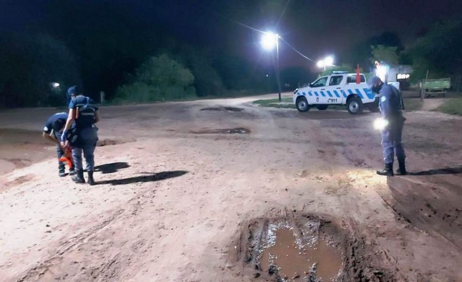 Pozo del Tigre: Investigan la muerte de un joven apuñalado en la calle