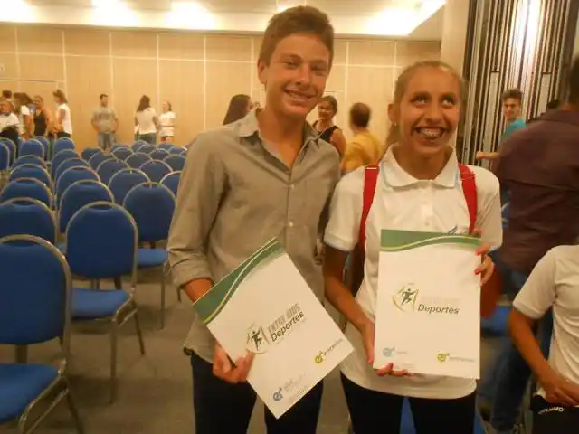 Becas para deportistas gualeyos