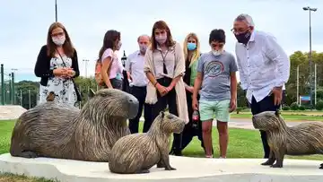 Tigre presentó la obra artística "Armonía" en homenaje a la fauna local en el Día Mundial de la Tierra