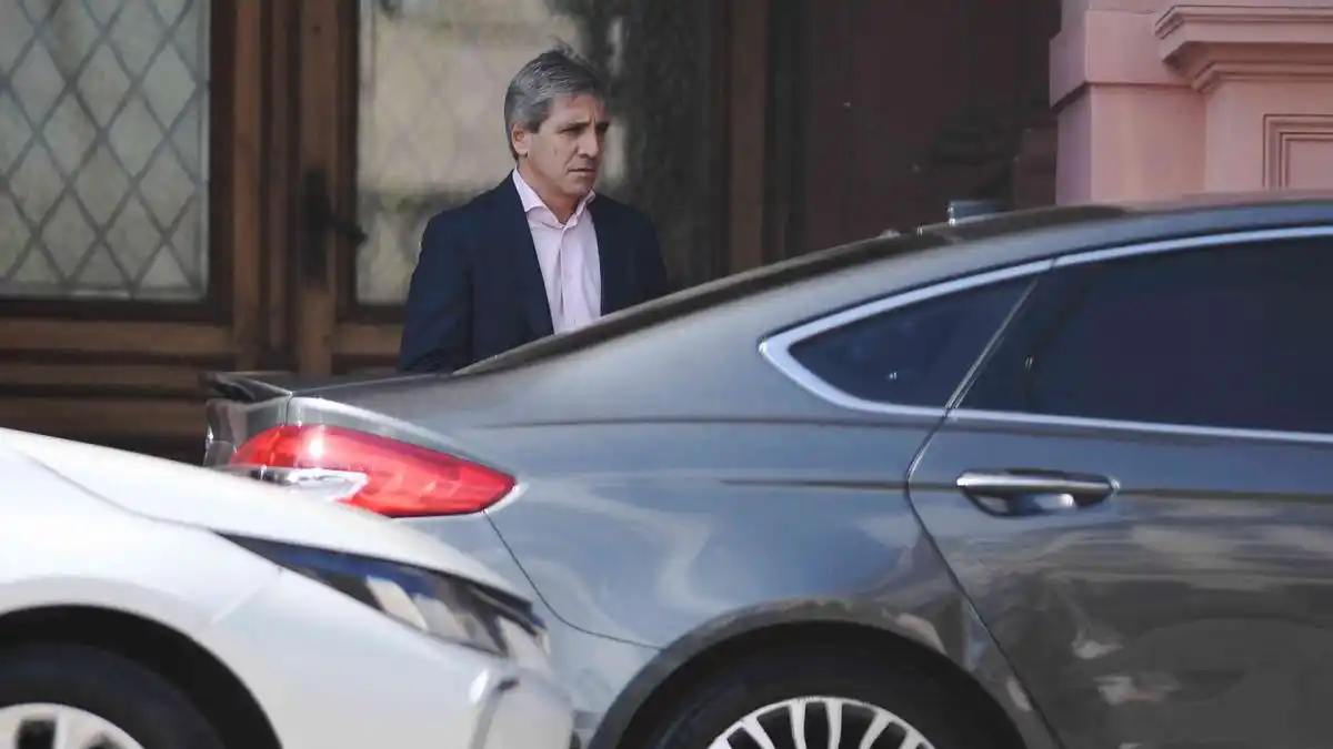 Caputo: “Nada va a cambiar el compromiso de llegar a déficit cero”