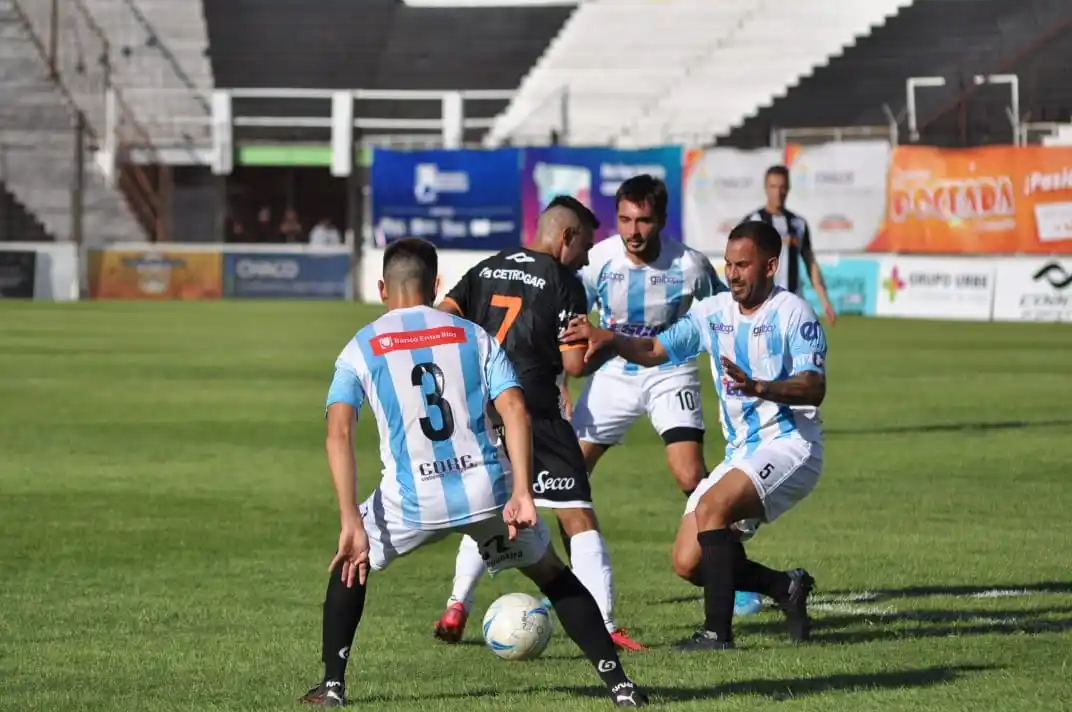 Juventud fue un espanto y perdió 5 a 0 ante Chaco For Ever