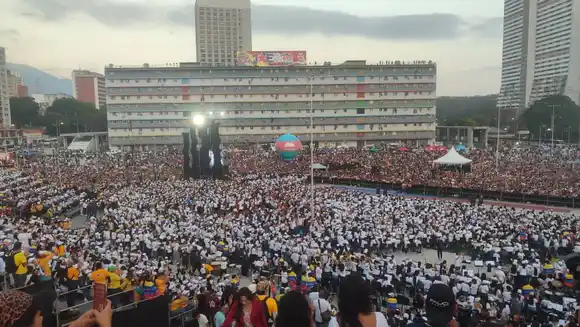 EL SISTEMA celebra sus 50 años con 4 mil niños y niñas en CONCIERTO GRATUITO (+ Video)
