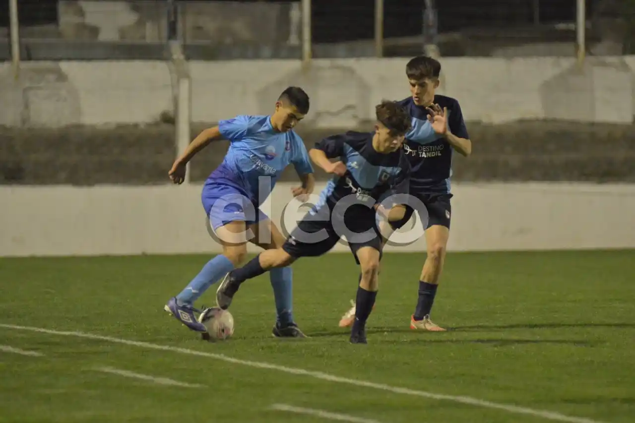 Tras golear a Olavarría, Tandil inicia otra instancia.