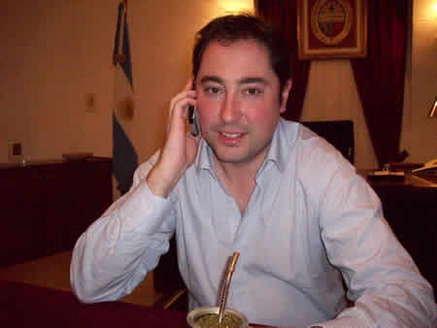 Radicales de la Sexta Sección dispararon contra Oreste tras su pase al massismo