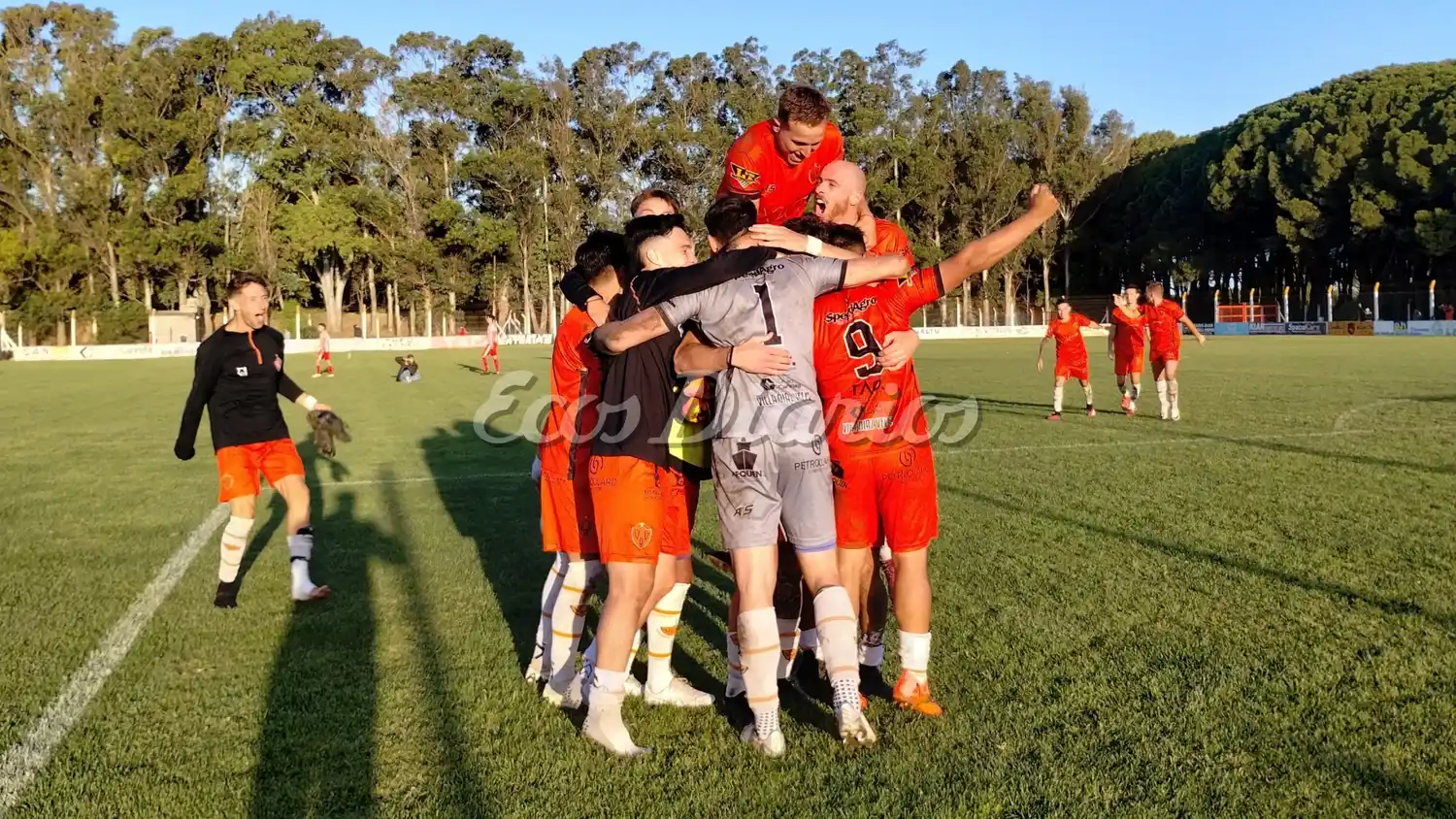 Villa Díaz Vélez venció a Ayacucho por penales y avanzó en el Federal