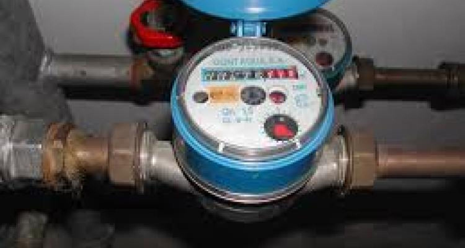 Este año, el Gobierno proyecta colocar 2 mil medidores de agua residenciales