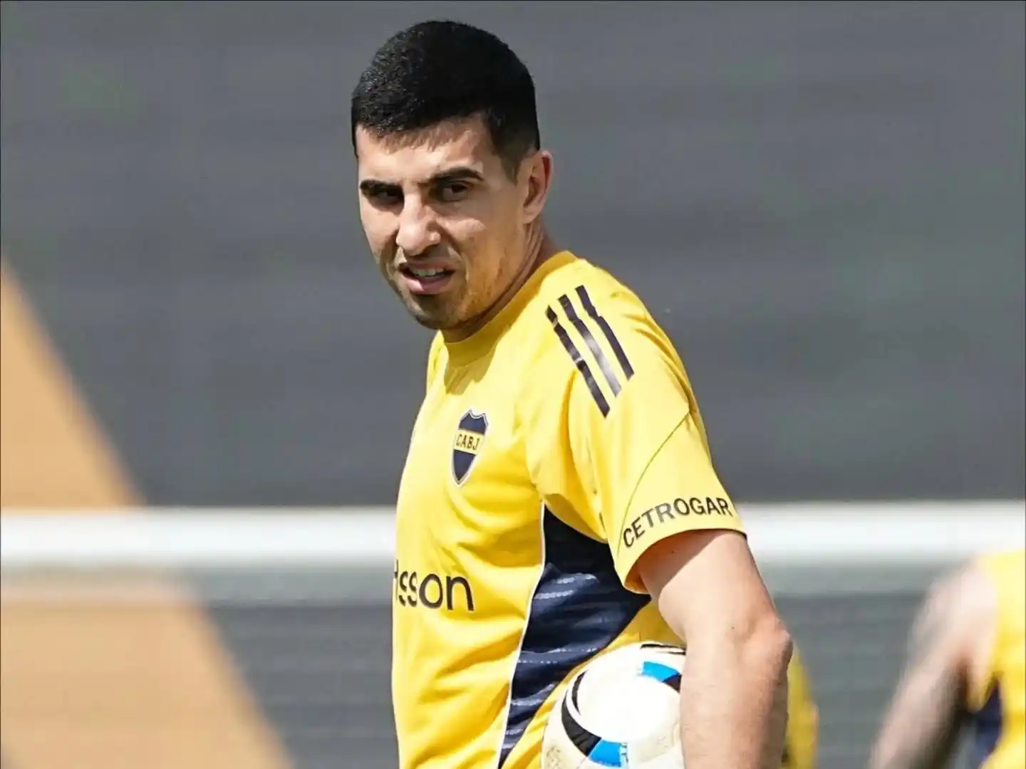 Battaglia enfrentará un largo período de recuperación.