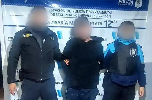 Atraparon a un sujeto en el momento en que robaba en el interior de una casa