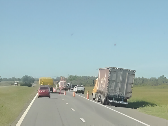 Permanece "estable" en San Nicolás el joven sampedrino atropellado por un camión en ruta 9